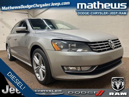 Reflex Silver Metallic 2014 Volkswagen Passat 2.0L TDI DSG SEL Premium