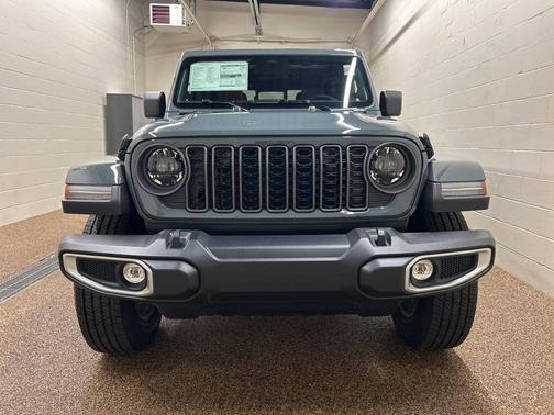 Anvil Clearcoat 2026 Jeep Gladiator Sport