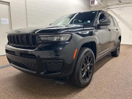 2025 Jeep Grand Cherokee L Laredo