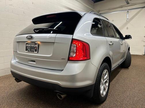 Ingot Silver 2013 Ford Edge SE