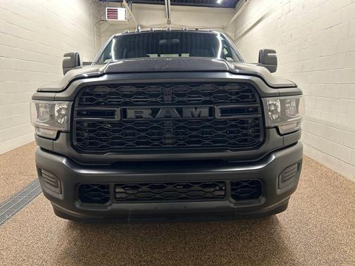 Granite Crystal Clearcoat Metallic 2024 RAM 2500 Tradesman