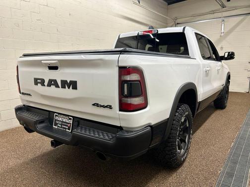 Bright White Clearcoat 2022 RAM 1500 Rebel