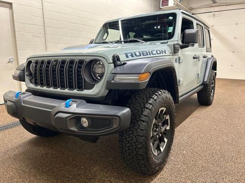 Earl Clearcoat 2024 Jeep Wrangler 4xe Rubicon