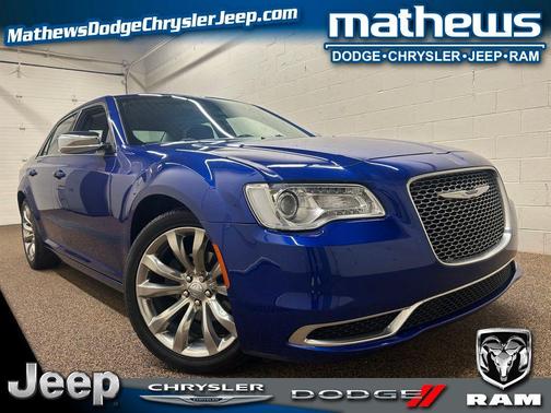 2021 Chrysler 300 Touring