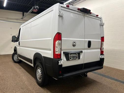 Bright White Clearcoat 2025 RAM ProMaster 2500 Base