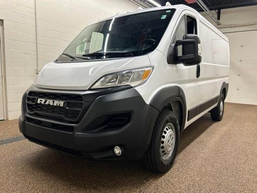 Bright White Clearcoat 2025 RAM ProMaster 2500 Base