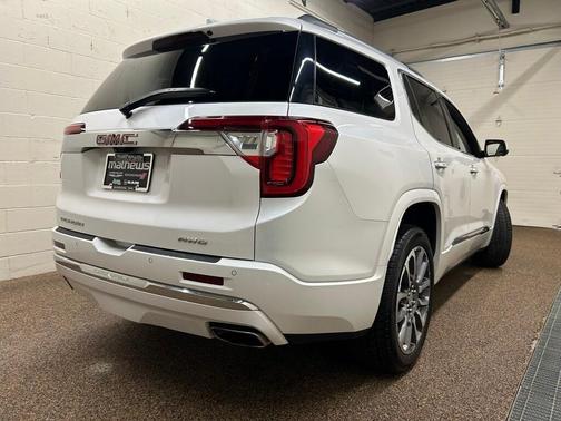 2021 GMC Acadia Denali