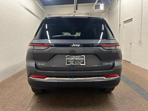 2025 Jeep Grand Cherokee Laredo