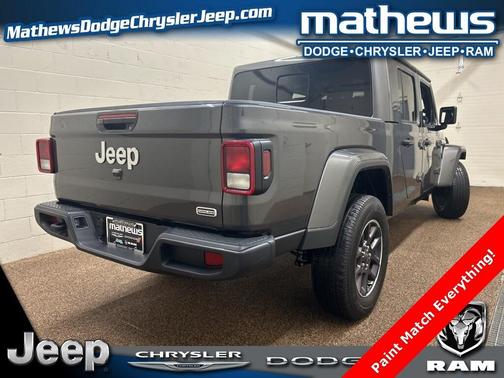 2023 Jeep Gladiator Overland