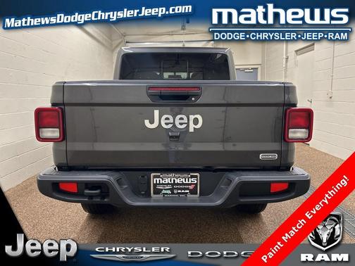2023 Jeep Gladiator Overland