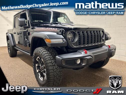 Black Clearcoat 2026 Jeep Gladiator Rubicon