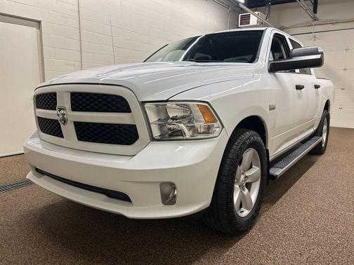 Bright White Clearcoat 2015 RAM 1500 Tradesman/Express