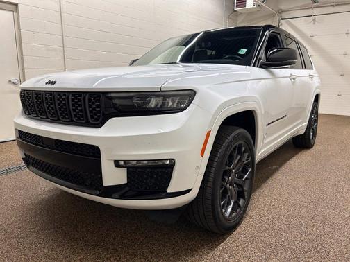 Bright White Clearcoat 2025 Jeep Grand Cherokee L Summit