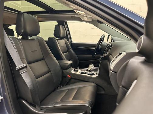 2021 Jeep Grand Cherokee Summit