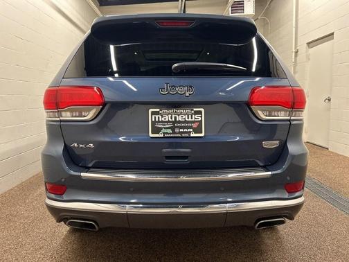 2021 Jeep Grand Cherokee Summit
