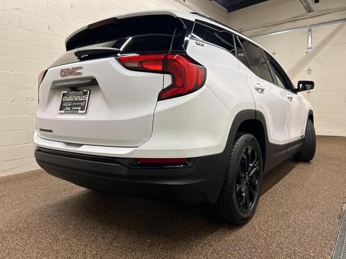 2021 GMC Terrain SLT