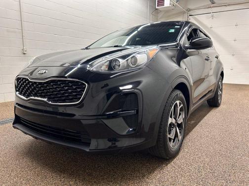 Black Cherry Pearl 2021 Kia Sportage LX
