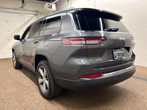 Metallic 2021 Jeep Grand Cherokee L Limited