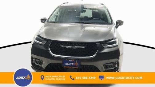 2022 Chrysler Pacifica Touring-L