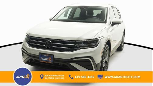 Opal White Pearl 2023 Volkswagen Tiguan 2.0T SE