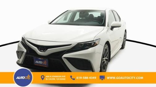 2024 Toyota Camry SE