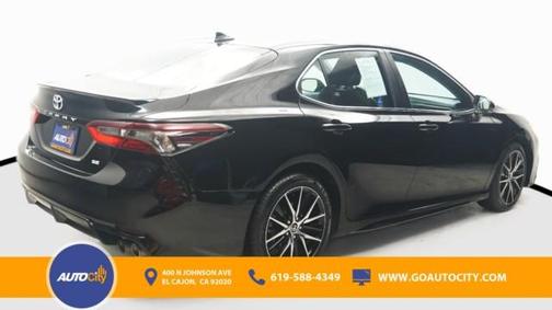 2022 Toyota Camry SE