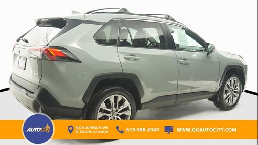 2022 Toyota RAV4 XLE Premium