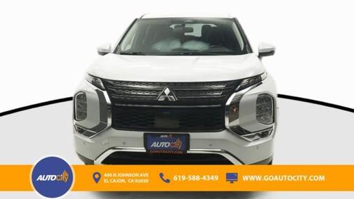 2022 Mitsubishi Outlander SE