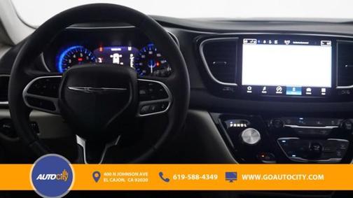 2024 Chrysler Pacifica Touring-L