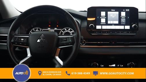 2024 Mitsubishi Outlander SE