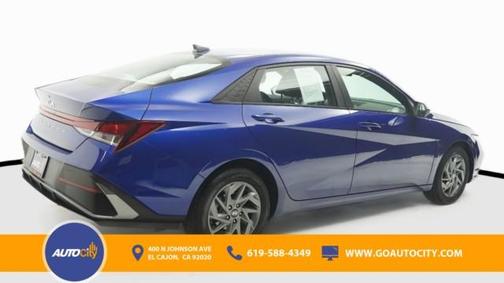 2024 Hyundai ELANTRA SEL