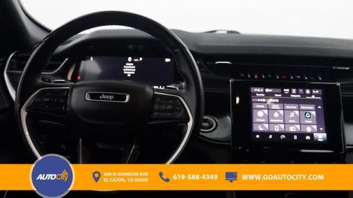 2022 Jeep Grand Cherokee L Laredo