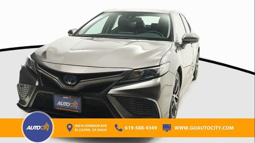 2022 Toyota Camry SE