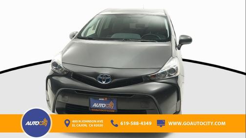 2016 Toyota Prius v Five