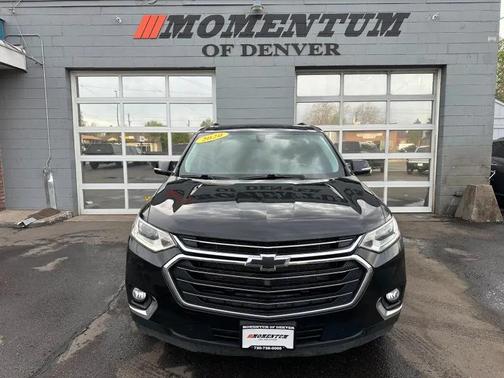 Mosaic Black Metallic 2020 Chevrolet Traverse LT Leather