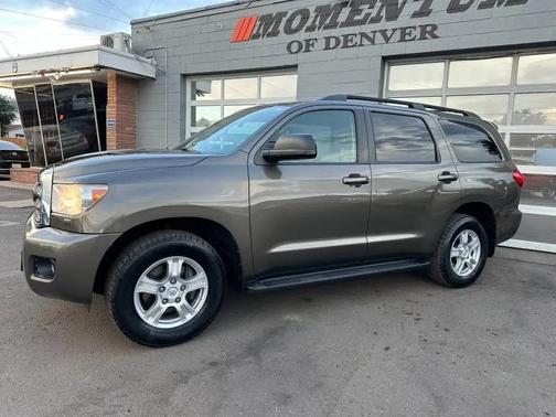 2014 Toyota Sequoia SR5