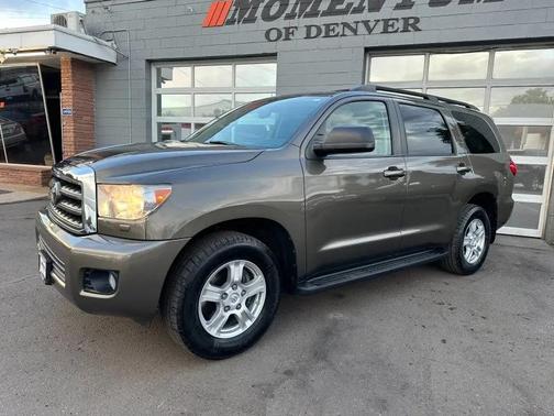 2014 Toyota Sequoia SR5