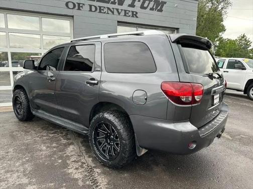 2019 Toyota Sequoia SR5