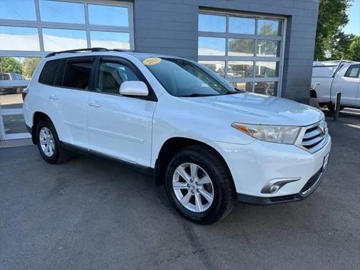 2013 Toyota Highlander SE