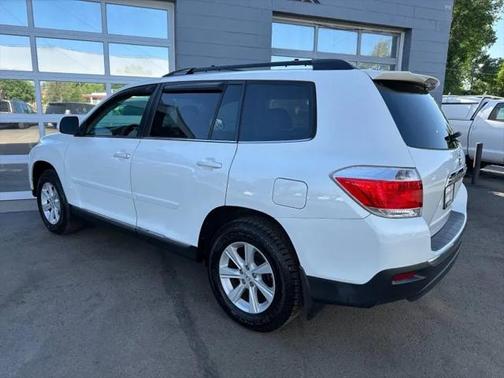 2013 Toyota Highlander SE