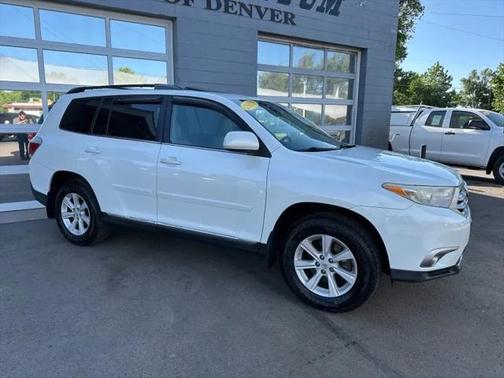 2013 Toyota Highlander SE