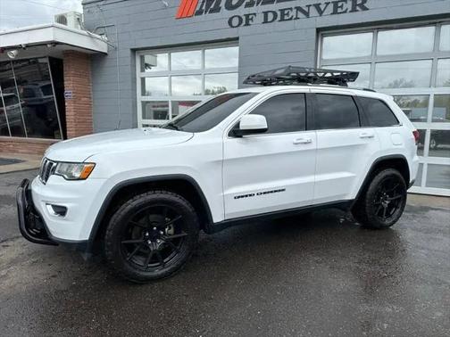 2020 Jeep Grand Cherokee Laredo
