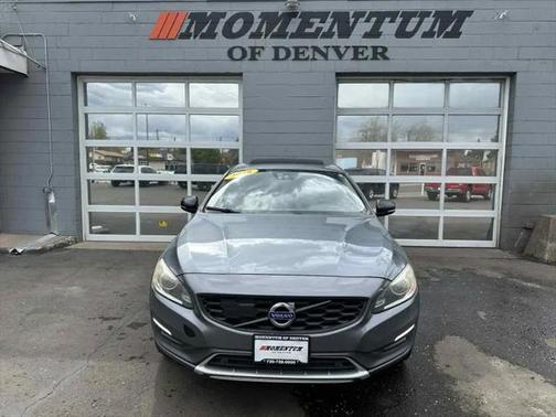 2016 Volvo S60 Cross Country T5 Platinum