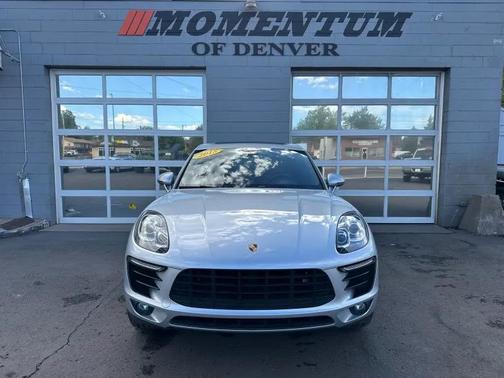 Rhodium Silver Metallic 2018 Porsche Macan Macan