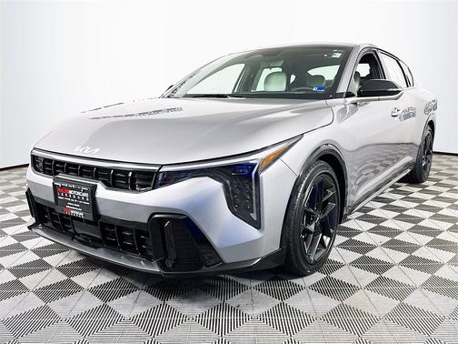 2025 Kia K4 GT-Line Turbo