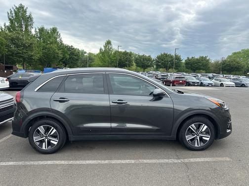 2022 Kia Niro Plug-In Hybrid LXS