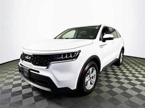 2022 Kia Sorento LX