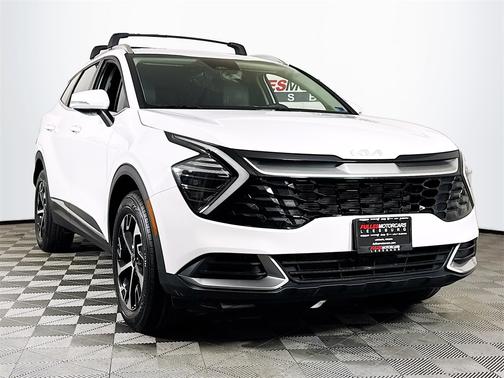 Glacial White Pearl 2024 Kia Sportage EX-AWD SUV