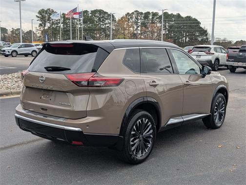 2025 Nissan Rogue Platinum