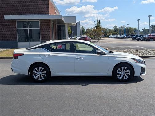 2025 Nissan Altima S